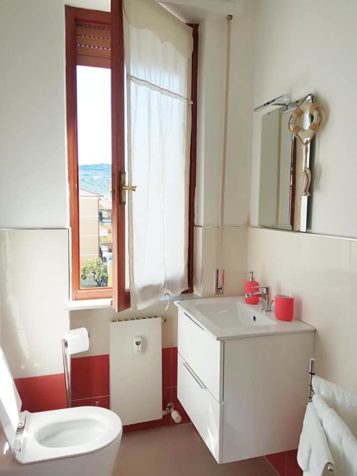 Nonna Pella Appartamenti - Corbezzolo Pietra Ligure Oda fotoğraf